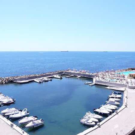 Sunbay Park Hotel Civitavecchia Exteriör bild
