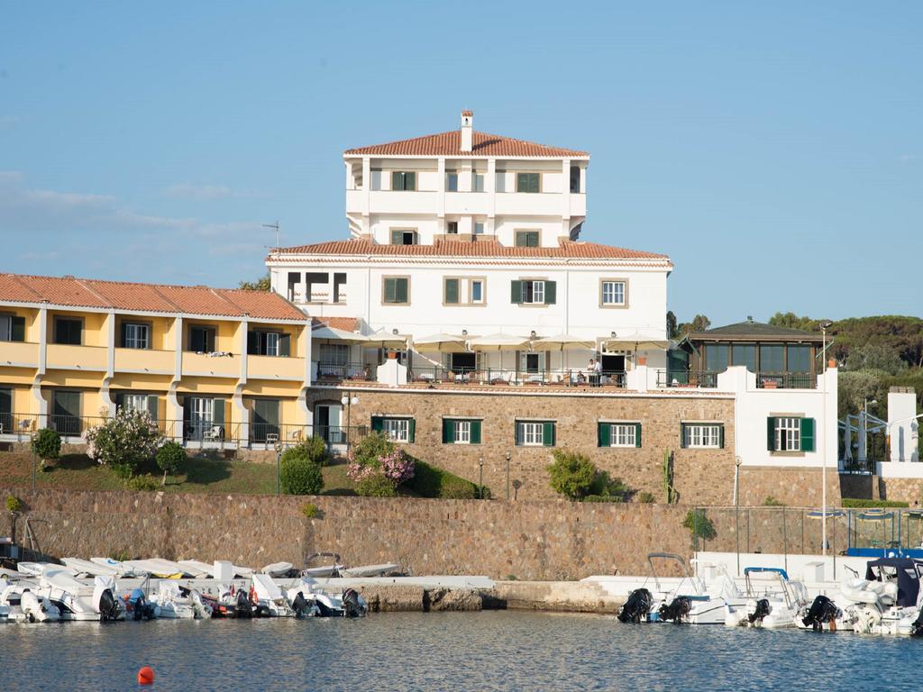Sunbay Park Hotel Civitavecchia Exteriör bild